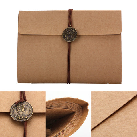 20  Sheets Kraft Paper Scrapbook Album with Cord and Pendant Tie